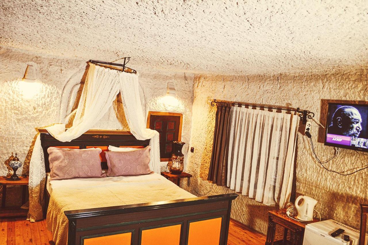 Emily Cave House Bed and Breakfast Γκόρεμε Εξωτερικό φωτογραφία