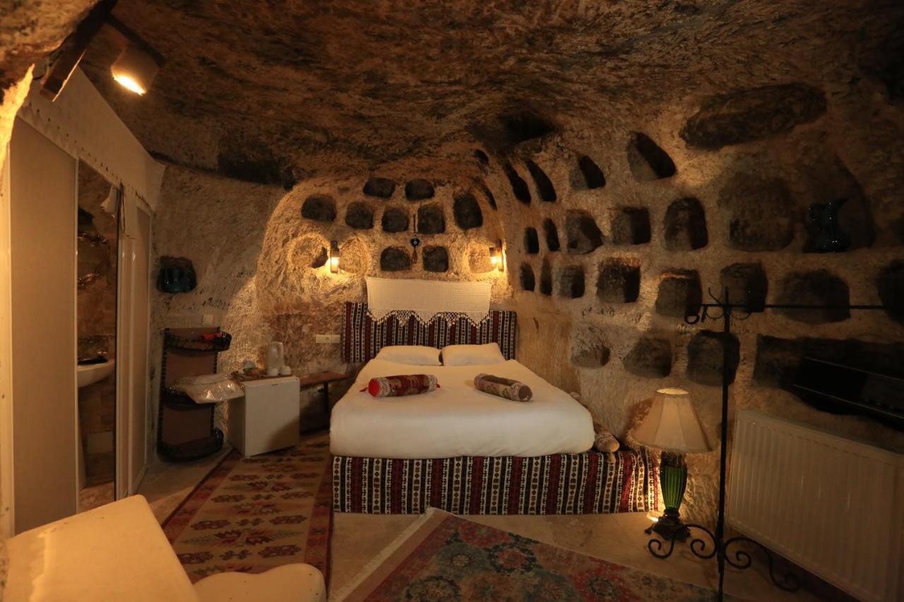 Emily Cave House Bed and Breakfast Γκόρεμε Εξωτερικό φωτογραφία
